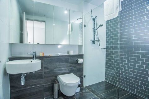 Stunning And Cozy Apartment In Heart Of Mascot - Sydney Tourism 6