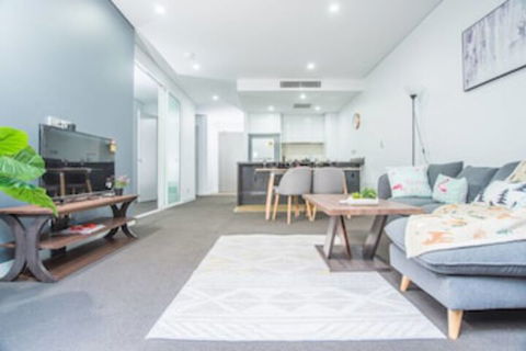 Stunning And Cozy Apartment In Heart Of Mascot - Sydney Tourism 0