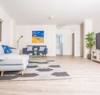 Convenient Rockdale Apartment Next To Station  Beach - Sydney Tourism