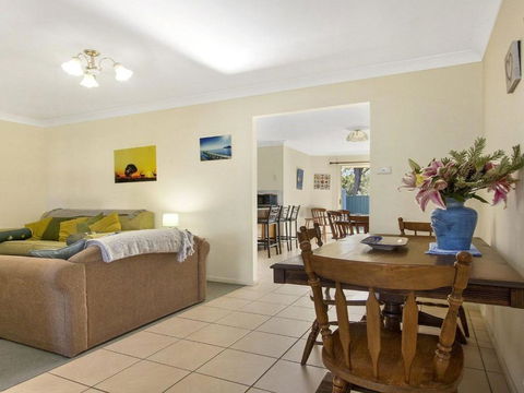 Dolphin Cottage In The Heart Of Callala Beach - Sydney Tourism 4