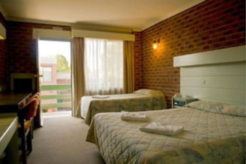 Classic Twin Bed Room 2 In Oakleigh - Sydney Tourism 0