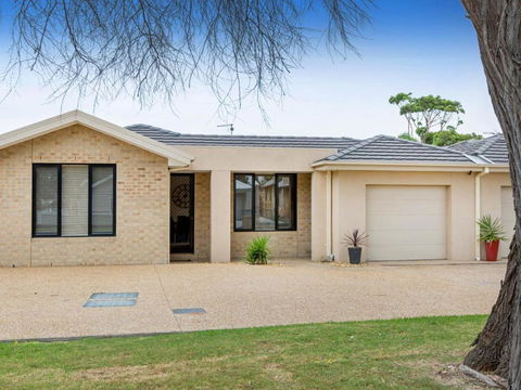 COASTAL HAVEN DROMANA - Sydney Tourism 6