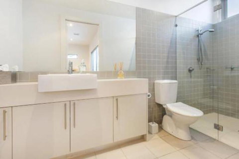 PALM COURT RETREAT MORNINGTON - Sydney Tourism 6