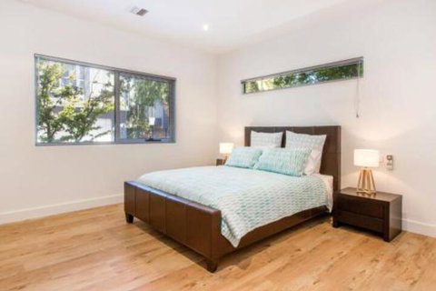 PALM COURT RETREAT MORNINGTON - Sydney Tourism 2