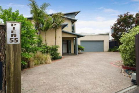 PIER 55 DROMANA... - Sydney Tourism 5