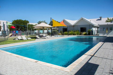 Sea Breeze - Broadwater - Sydney Tourism 1