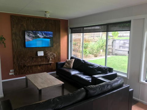 BEACHPOINT COTTAGE - Sydney Tourism 5
