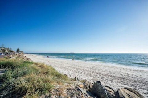 Santorini On Seaview Beachside Living Sauna Wifi - Sydney Tourism 0