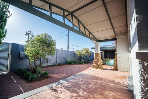 Santorini On Seaview Beachside Living Sauna Wifi - Sydney Tourism 5