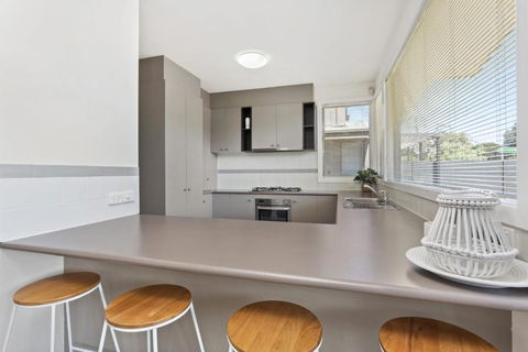 CAPELS REST CAPEL SOUND - Sydney Tourism 6