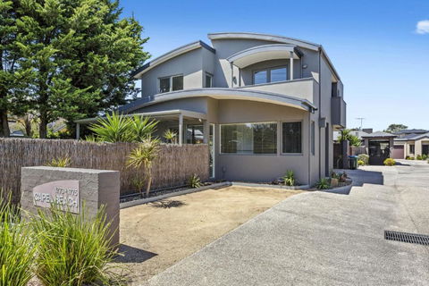 CAPELS REST CAPEL SOUND - Sydney Tourism 2