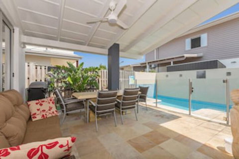 CASUARINA DREAMING - Sydney Tourism 0