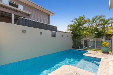CASUARINA DREAMING - Sydney Tourism 3