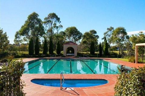 HC102 Karrabee Avenue Huntleys Cove - Sydney Tourism 2