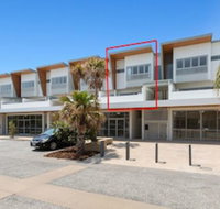 BRAND NEW OCEAN AVENUE TOWNHOUSE - Sydney Tourism
