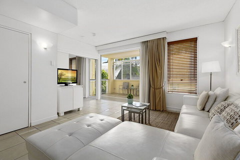 Hastings Street Unit Across Road From Beach Unit 524 32 Hastings Street - Sydney Tourism 5