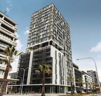 New Bright Apartment In Waterloo Near Park - Sydney Tourism