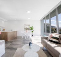 Wow Southport Apartment Near Light Rail Station - Sydney Tourism