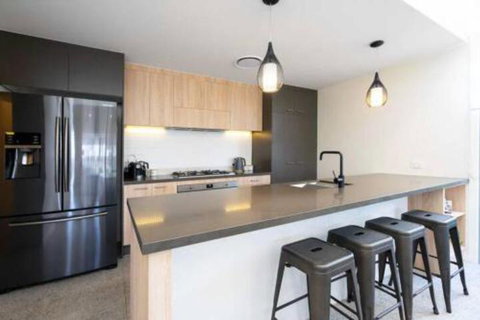 Dune Townhouse On Nautilus Way - Sydney Tourism 3