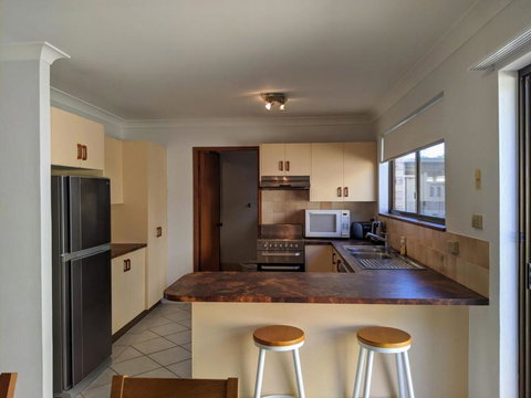 DAVIES STREET 3 / 14 MOLLYMOOK - Sydney Tourism 5