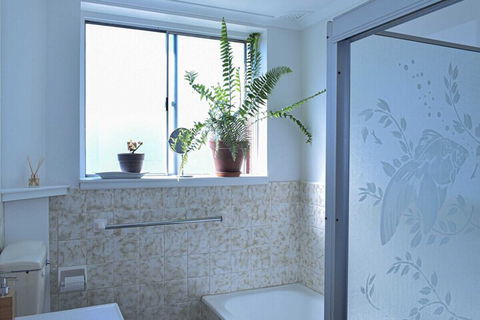 Stylish Modern 1 Bedroom Apartment In Marrickville - Sydney Tourism 3