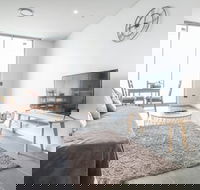 Home With Convenient Location Close to Traincbd - Sydney Tourism