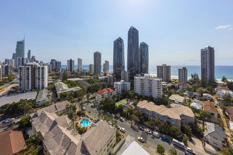 Oaks Gold Coast Hotel - Sydney Tourism 4