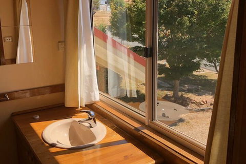 Alpine Stag Lodge Unit 1 - Sydney Tourism 7