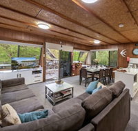 Boats And Bedzzz Houseboat Stays  Renmark River Villas - Sydney Tourism