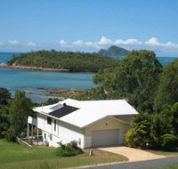 Hideaway Retreat Beach House with Pool - Sydney Tourism