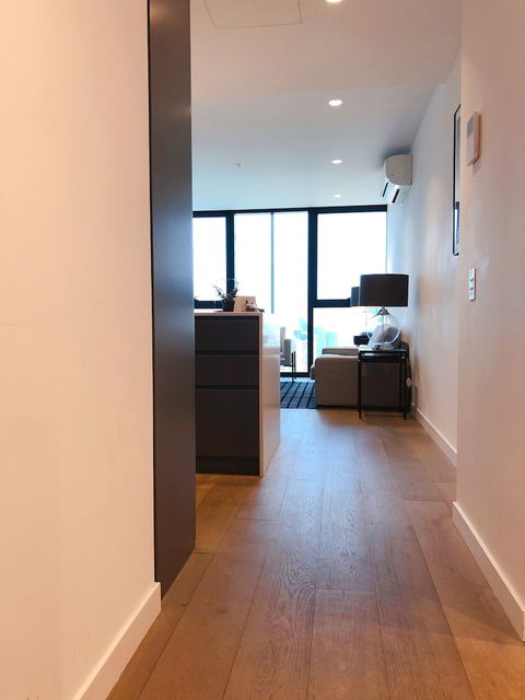 CBD Amazing View 2 Bedrooms Apartments - Sydney Tourism 3