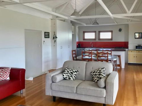 Samphire Beach House - Sydney Tourism 4