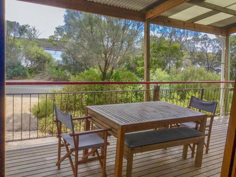 Samphire Beach House - Sydney Tourism 3