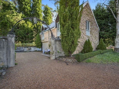 COOKS HOUSE - Sydney Tourism 3