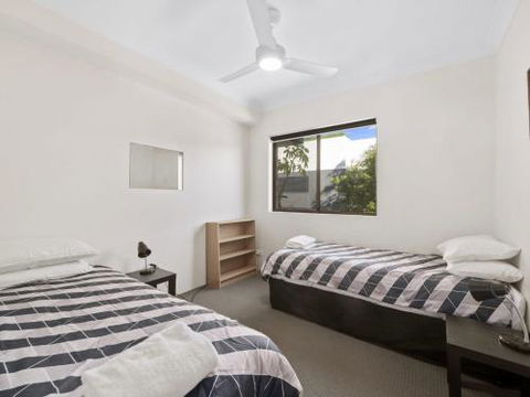 Hawaiian Gardens Unit 22 - Sydney Tourism 3