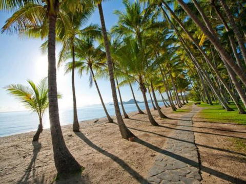 BEACH RETREAT At PALM COVE - Sydney Tourism 2