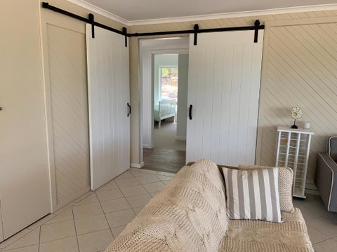 No. 10 Coffin Bay - Sydney Tourism 1