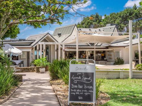 EAST COAST ESCAPES Byron Beachfront - Sydney Tourism 3