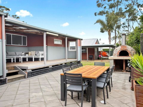 3 Macleay St. Narrawallee - Sydney Tourism 1