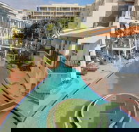 West Beach Lagoon 212 - Gorgeously decorated