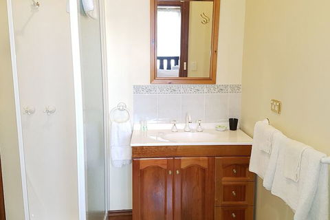 The Postmaster Inn BnB - Sydney Tourism 7