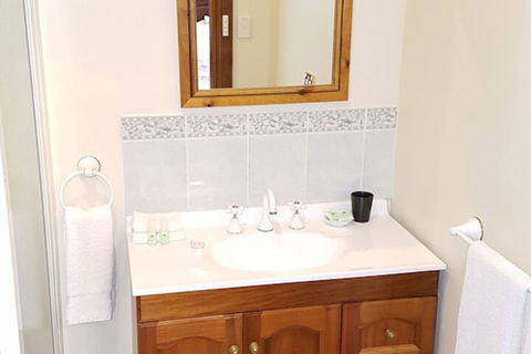 The Postmaster Inn BnB - Sydney Tourism 3