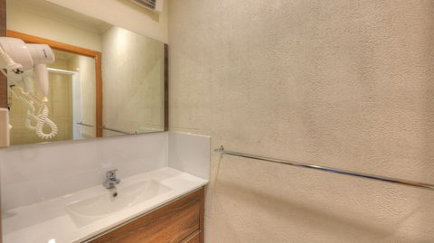 Sweetwater Villas - Sydney Tourism 5