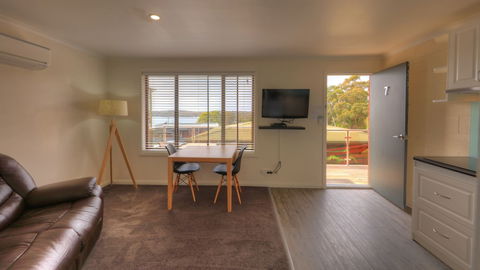 Sweetwater Villas - Sydney Tourism 3