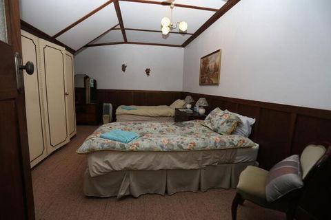 COLWYN HOUSE & STABLE COTTAGE B B - Sydney Tourism 7