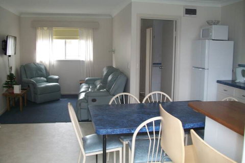 Top Of The Lake Units - Sydney Tourism 4