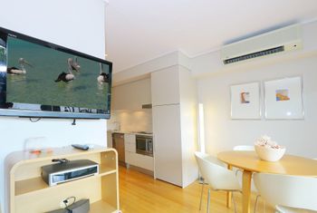 Resort Apartment 8224 - Sydney Tourism 6