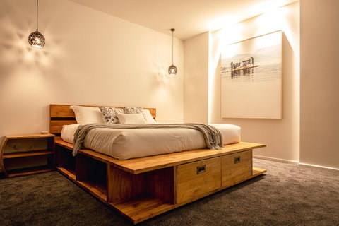 The Cove Tasmania - Sydney Tourism 4