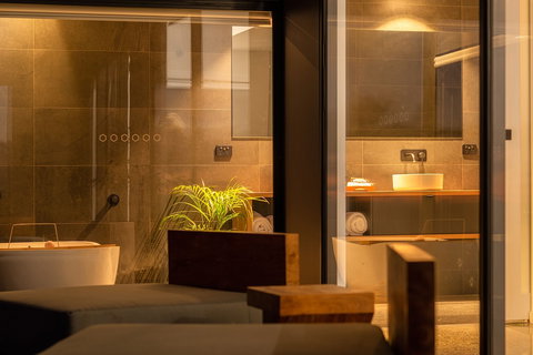 The Cove Tasmania - Sydney Tourism 6