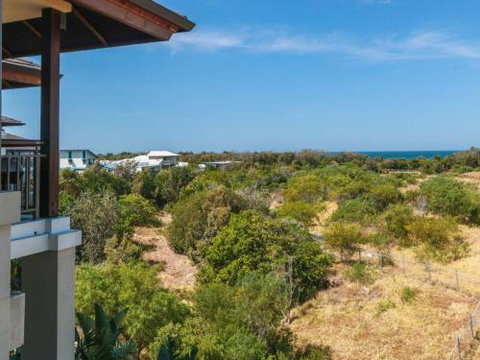 Luxury Retreat 2 Bedroom Spa Suite - Sydney Tourism 5